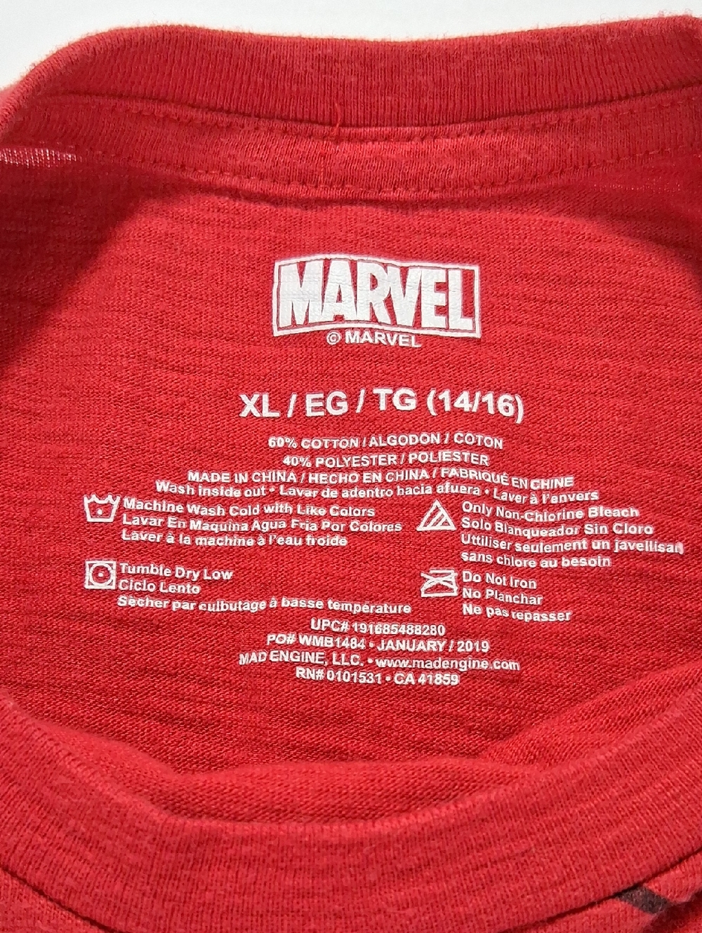 Boys Marvel Spider-Man Graphic T-Shirt Size Extra Large XL (14/16) Red Web Eyes - Picture 2 of 5